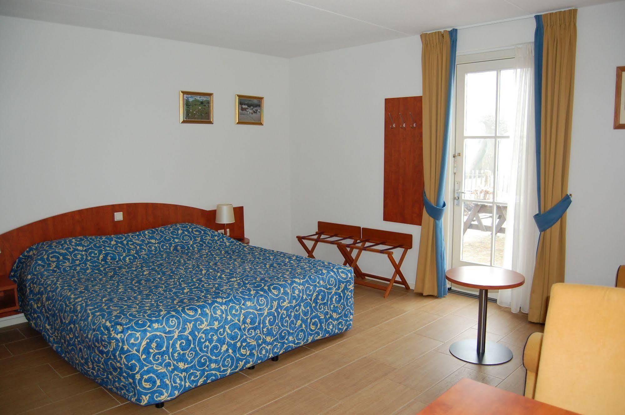 De Willigen Logies Bed & Breakfast Vreeland Exterior photo